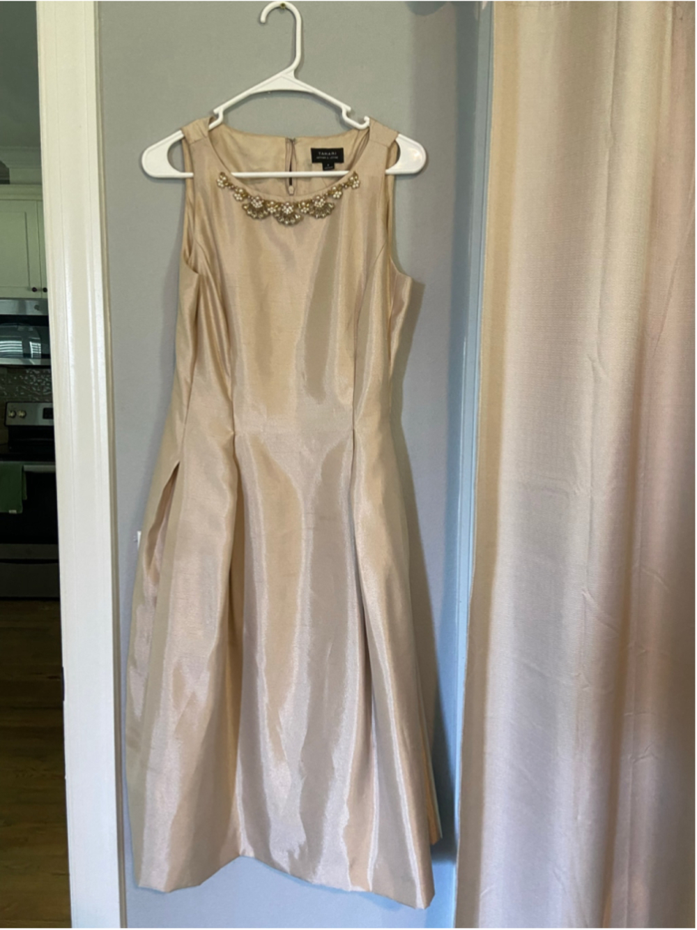 Tahari gold jewel neck, sleeveless dress, size 6